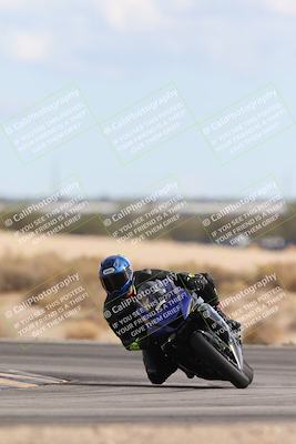 media/Nov-16-2025-Race Pace (Sun) [[8c5fa54630]]/Verified Riders/9-Turn 16 (150pm)/